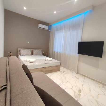 Konstantina'S Apartment Александроуполис Экстерьер фото