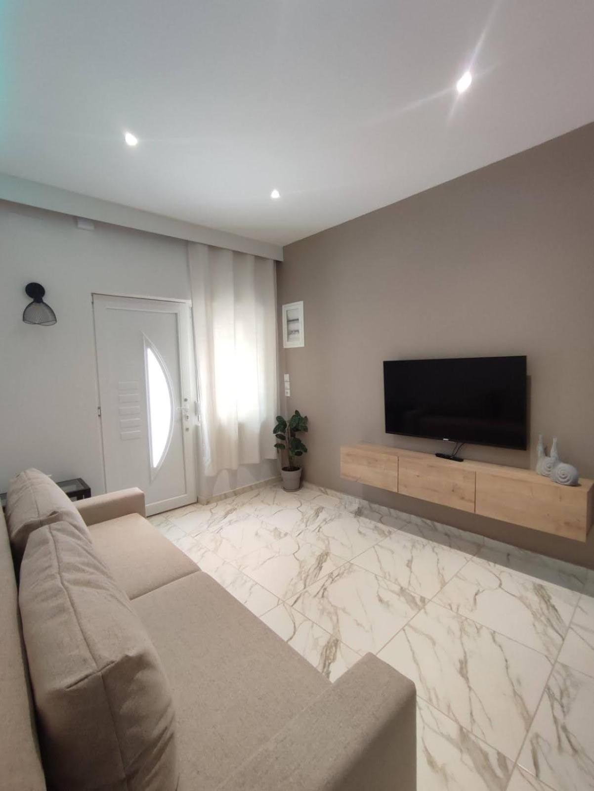 Konstantina'S Apartment Александроуполис Экстерьер фото