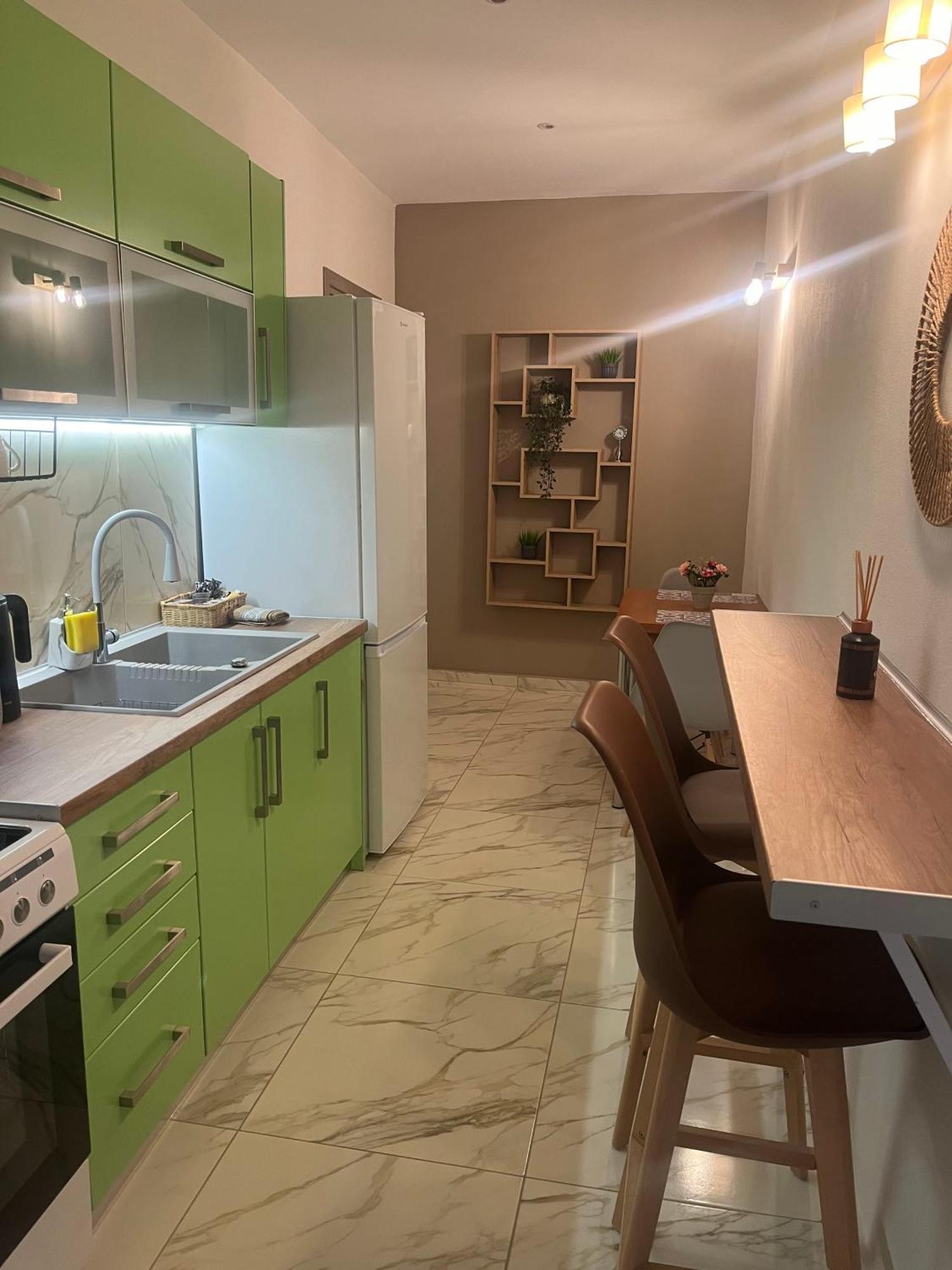 Konstantina'S Apartment Александроуполис Экстерьер фото